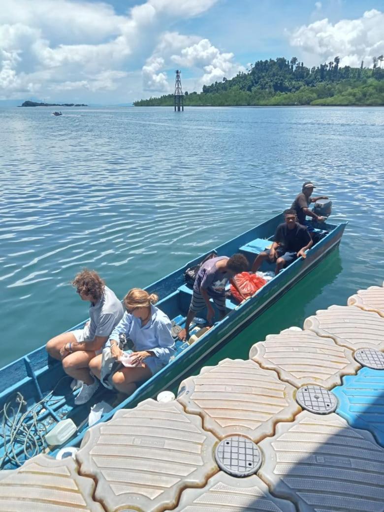 Bruno Raja Ampat Homestay Pulau Mansuar Exterior photo